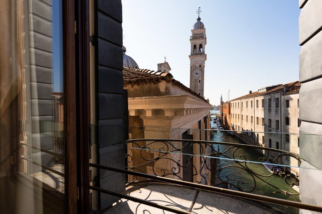 Hotel Liassidi Palace Venice Exterior photo